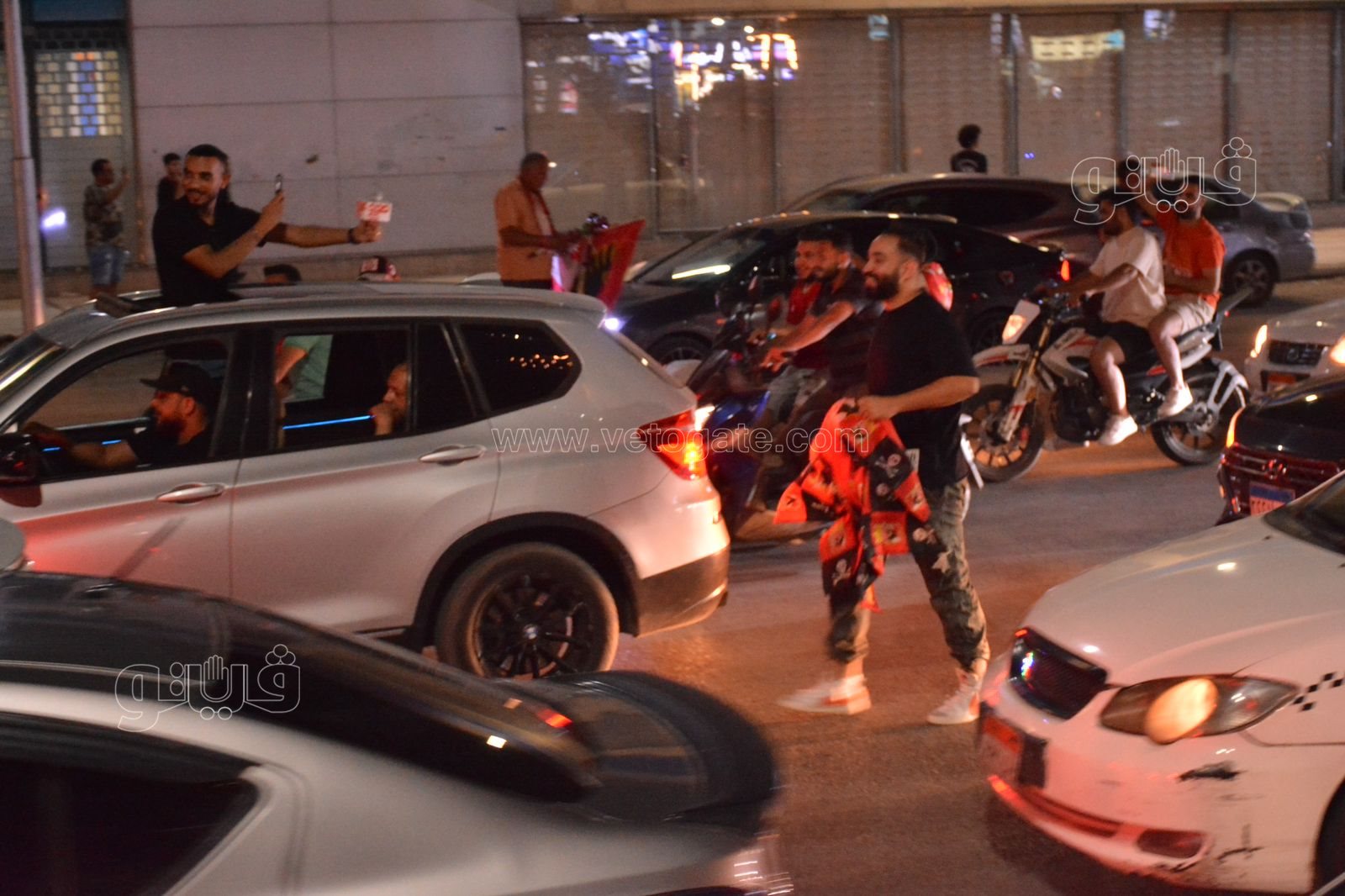 احتفال جماهير الأهلي أمام نادي الزمالك بالبطولة الأفريقية (15)