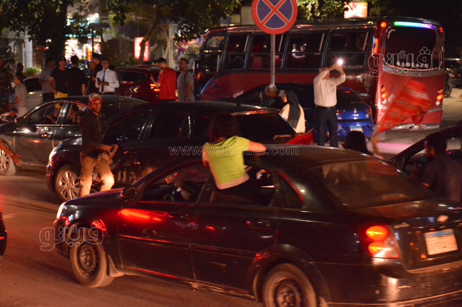 احتفال جماهير الأهلي أمام نادي الزمالك بالبطولة الأفريقية (16)