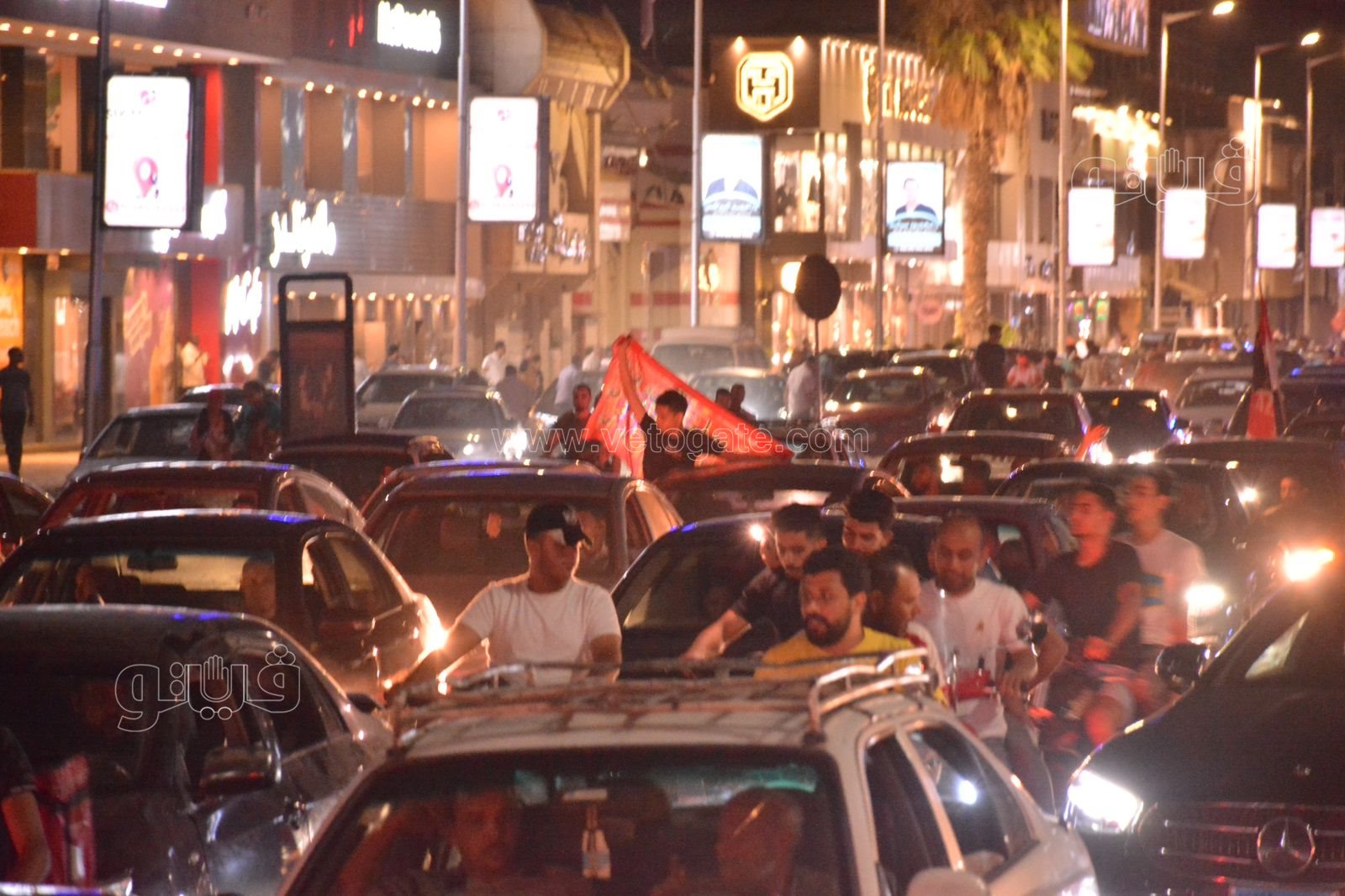 احتفال جماهير الأهلي أمام نادي الزمالك بالبطولة الأفريقية (17)