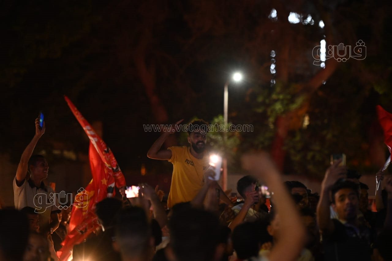 حشود من الأهلاوية أمام النادي بالجزيرة للاحتفال بدوري أبطال أفريقيا (14)