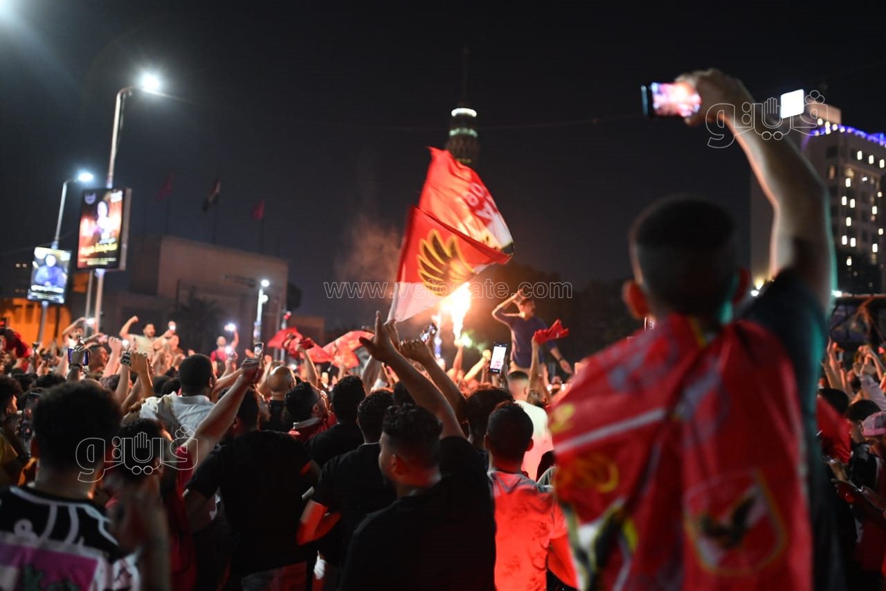 حشود من الأهلاوية أمام النادي بالجزيرة للاحتفال بدوري أبطال أفريقيا (19)