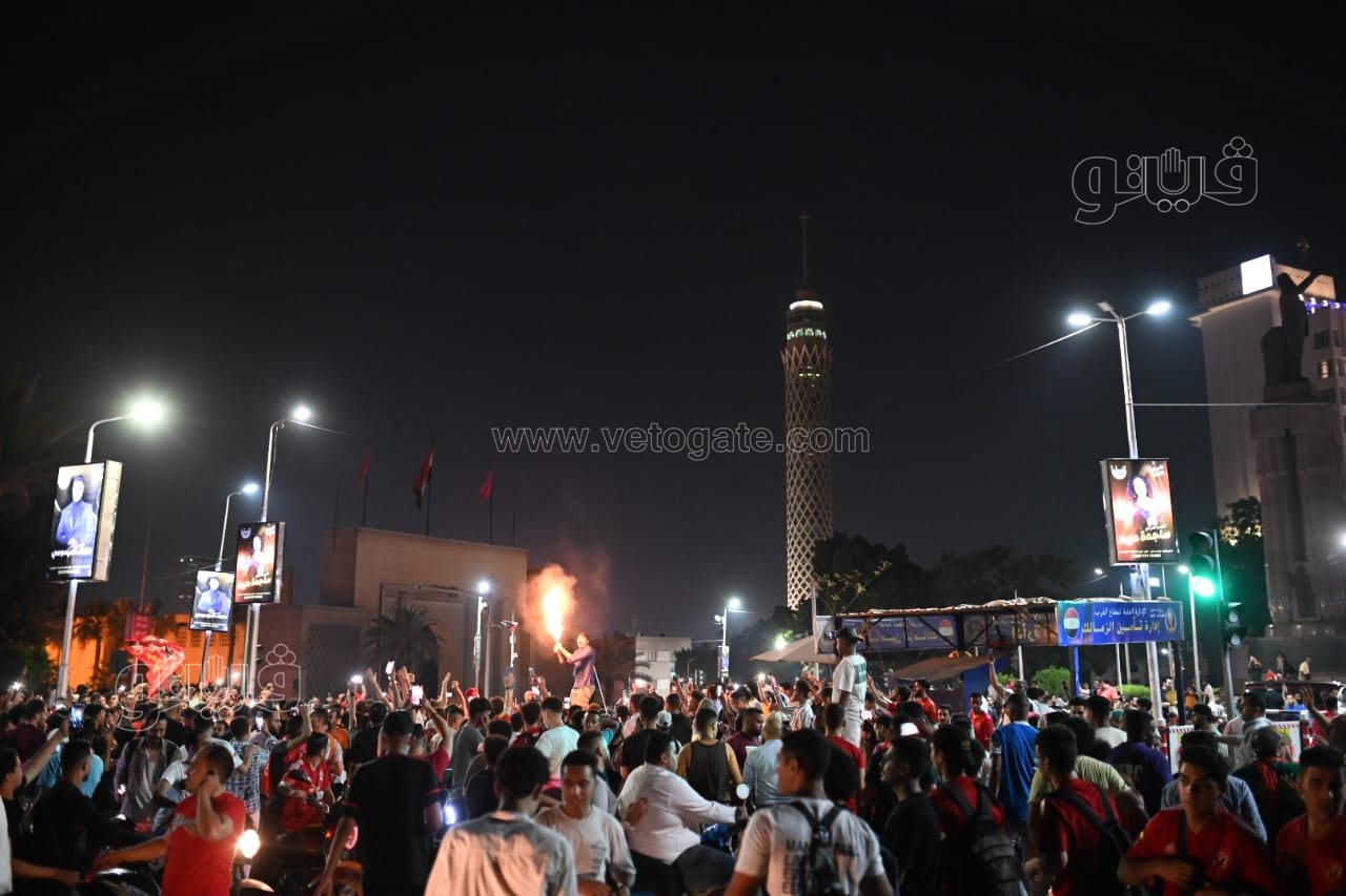 حشود من الأهلاوية أمام النادي بالجزيرة للاحتفال بدوري أبطال أفريقيا (22)