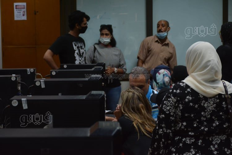 إقبال كثيف على مكاتب جامعة القاهرة في اليوم الثاني للمرحلة الثالثة للتنسيق (3)