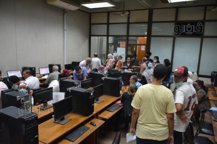 إقبال كثيف على مكاتب جامعة القاهرة في اليوم الثاني للمرحلة الثالثة للتنسيق (4)