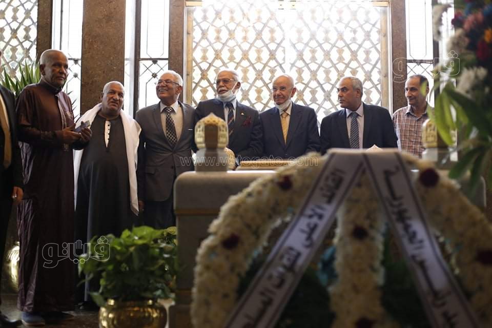 من لبنان وفلسطين والعراق.. توافد الزوار على ضريح عبدالناصر في ذكرى رحيله (11)