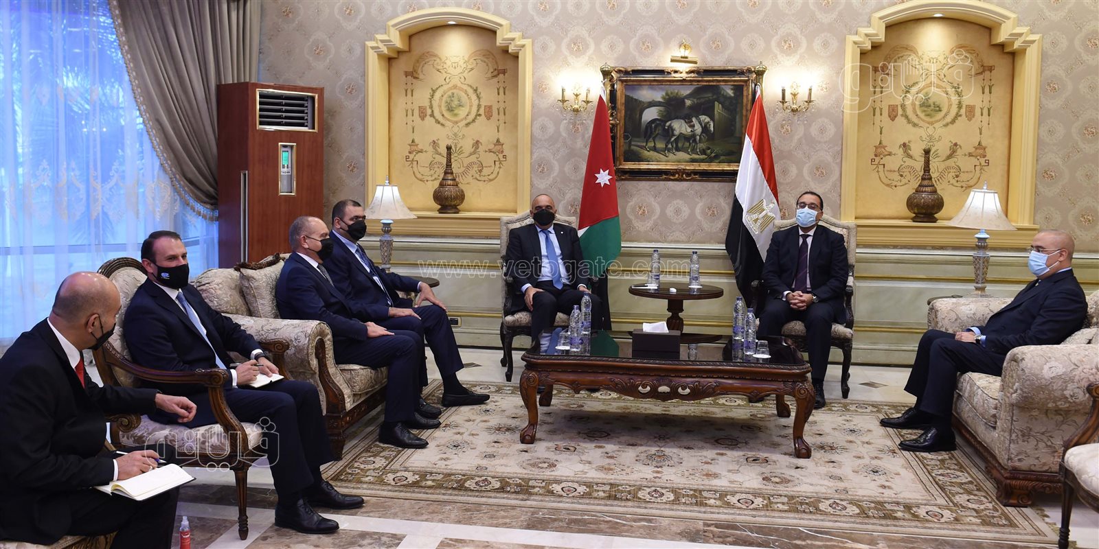 رئيس الوزراء يستقبل نظيره الأردني بمطار القاهرة (12)