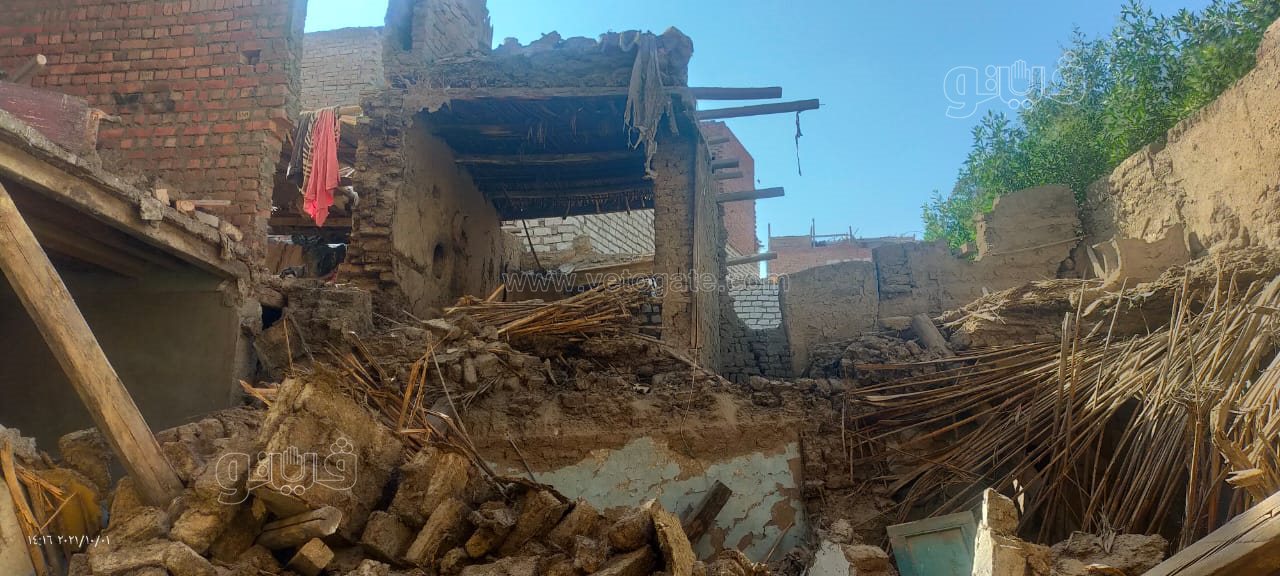 انهيار منزل قديم ببني سويف (3)