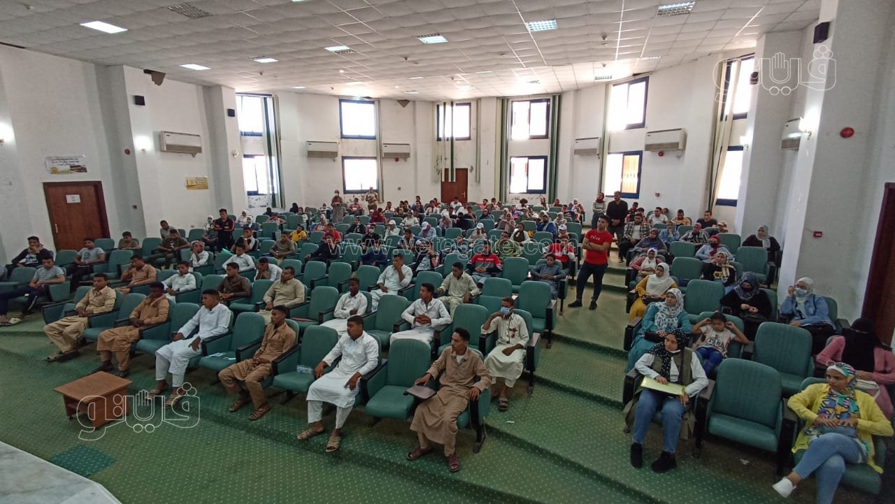 إنطلاق فاعليات البرنامج الرئاسي أهل مصر لشباب مطروح (14)