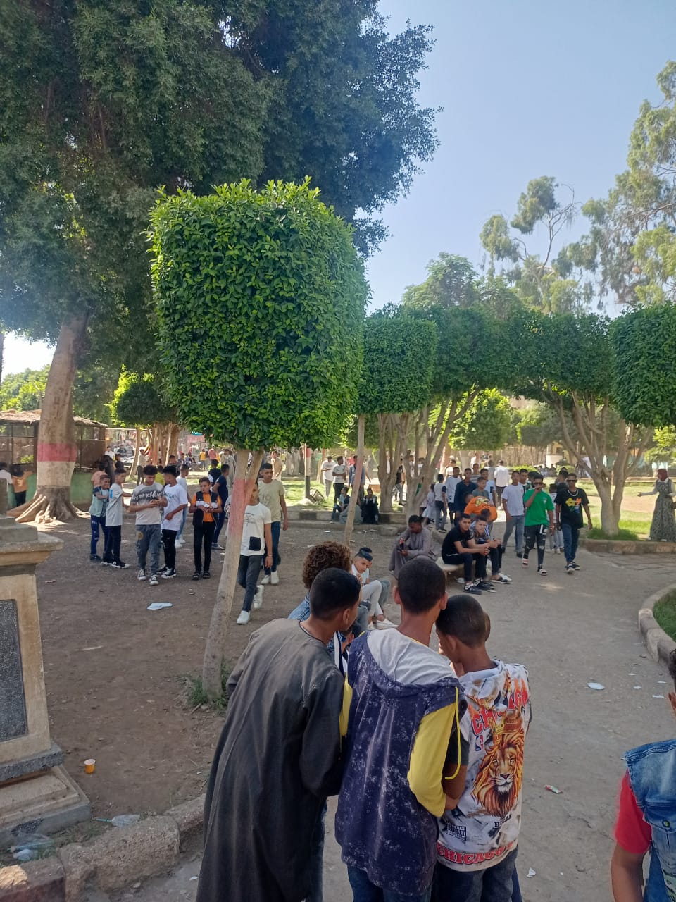 received_272436982105417