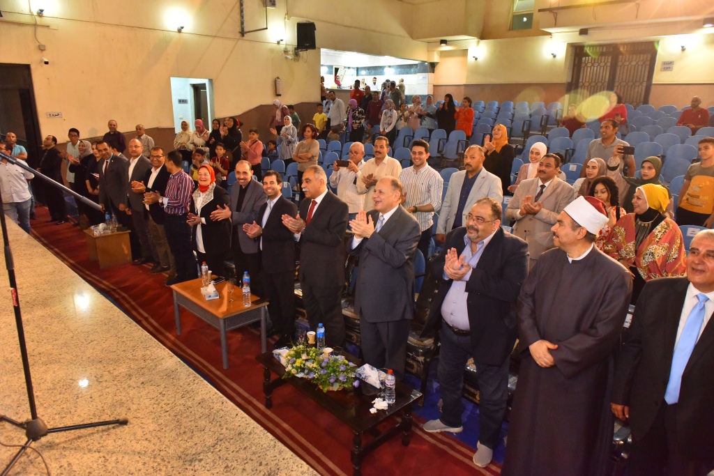 received_990384331996225