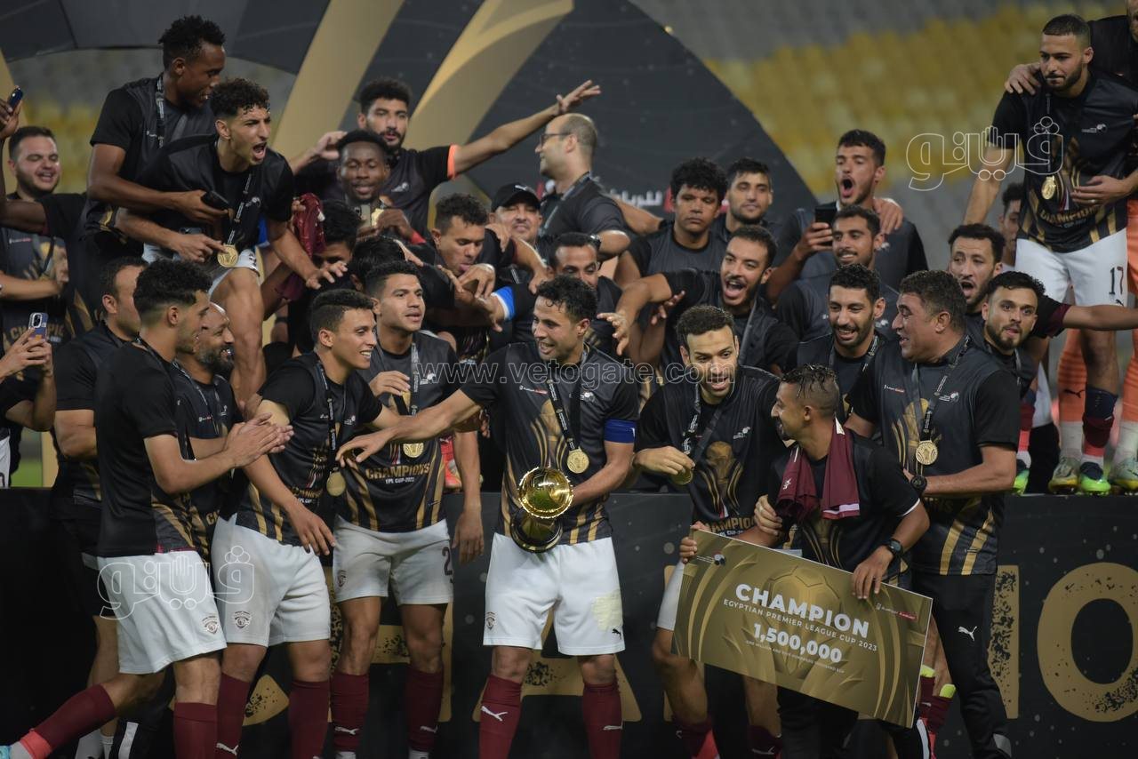 سيراميكا كليوباترا يكتسح المصري برباعية ويتوج بطلا لكأس الرابطة (5)