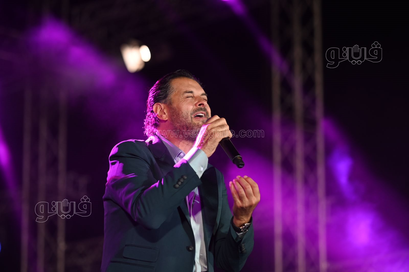 راغب علامة يشعل حفل الساحل الشمالي (6)