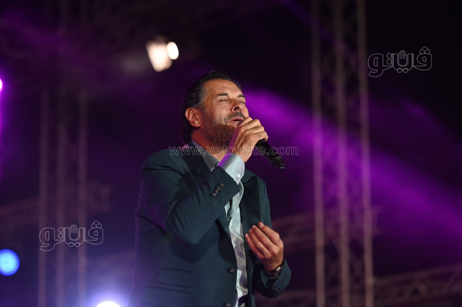 راغب علامة يشعل حفل الساحل الشمالي (16)