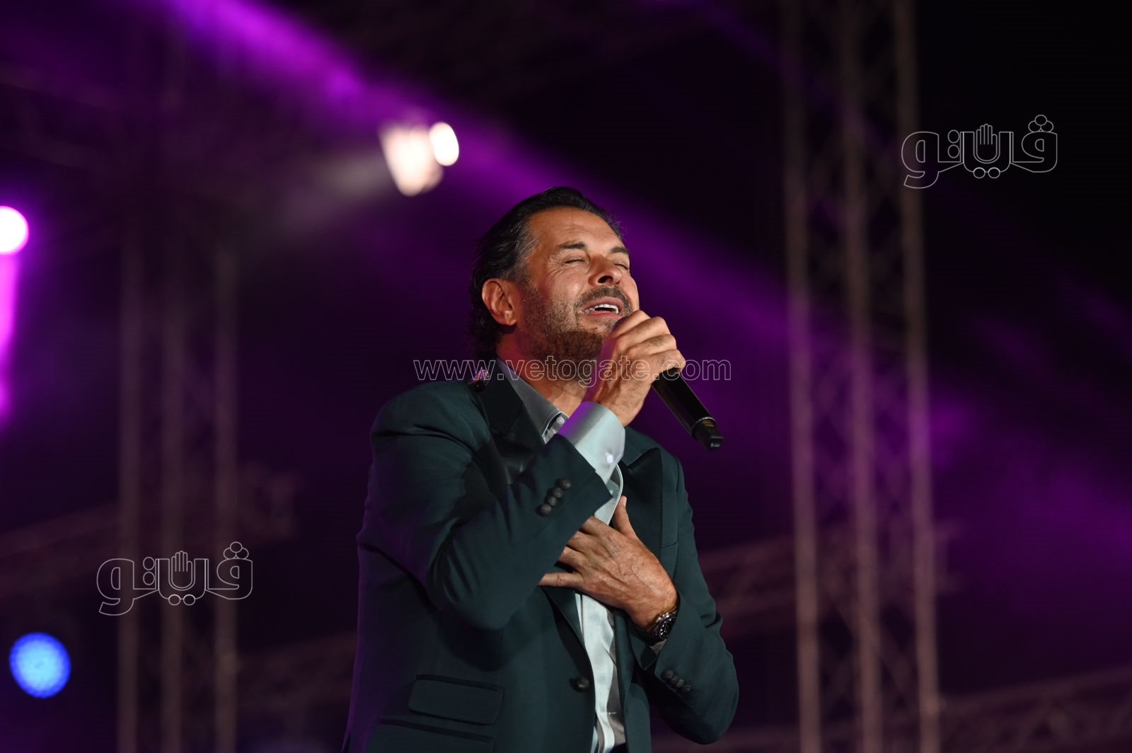 راغب علامة يشعل حفل الساحل الشمالي (18)