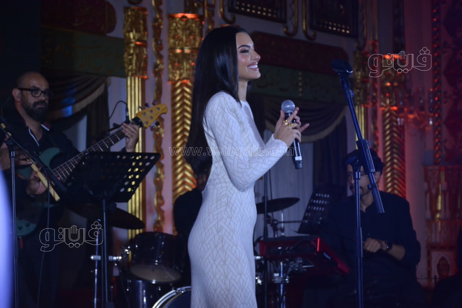 كارمن سليمان (19)