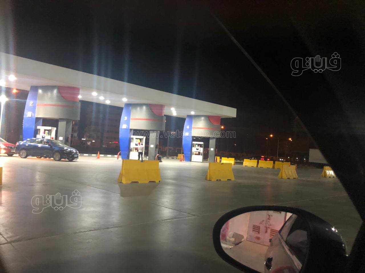 هدوء حذر بمحطات الوقود (14)