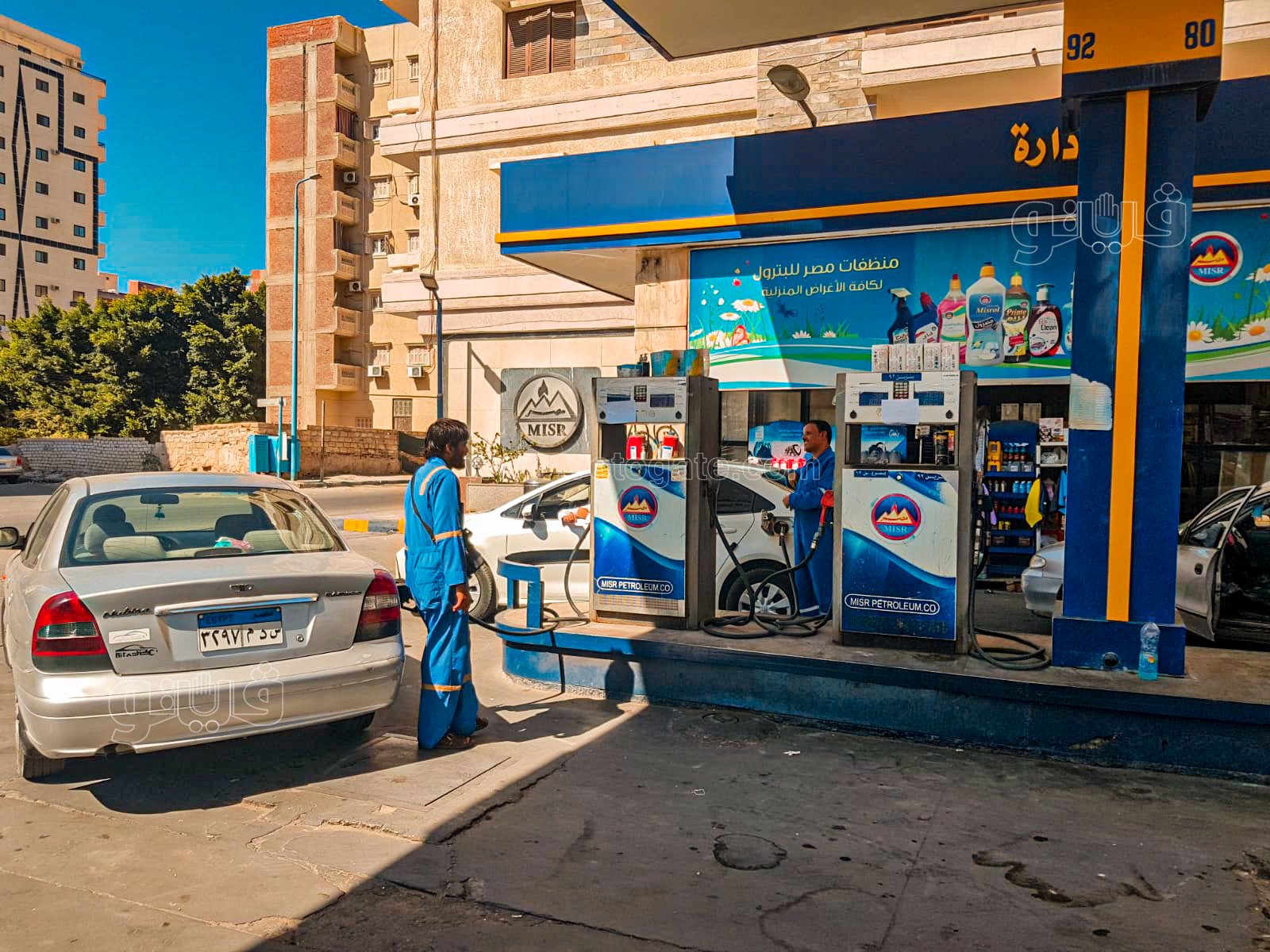 هدوء محطات الوقود في مطروح-16