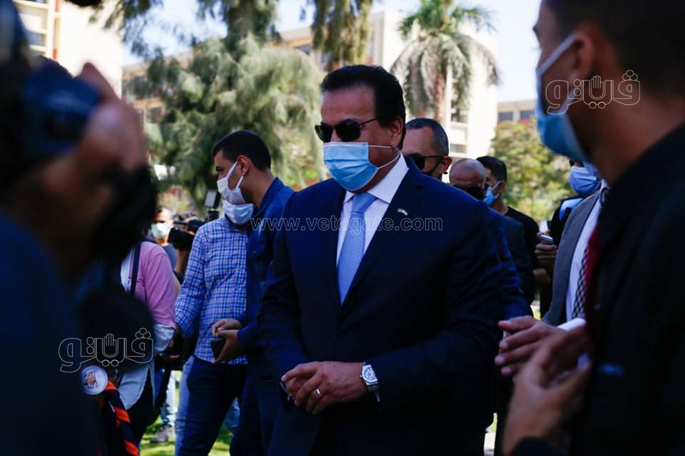 جولة وزير التعليم بجامعة عين شمس في أول أيام العام الدراسي (11)