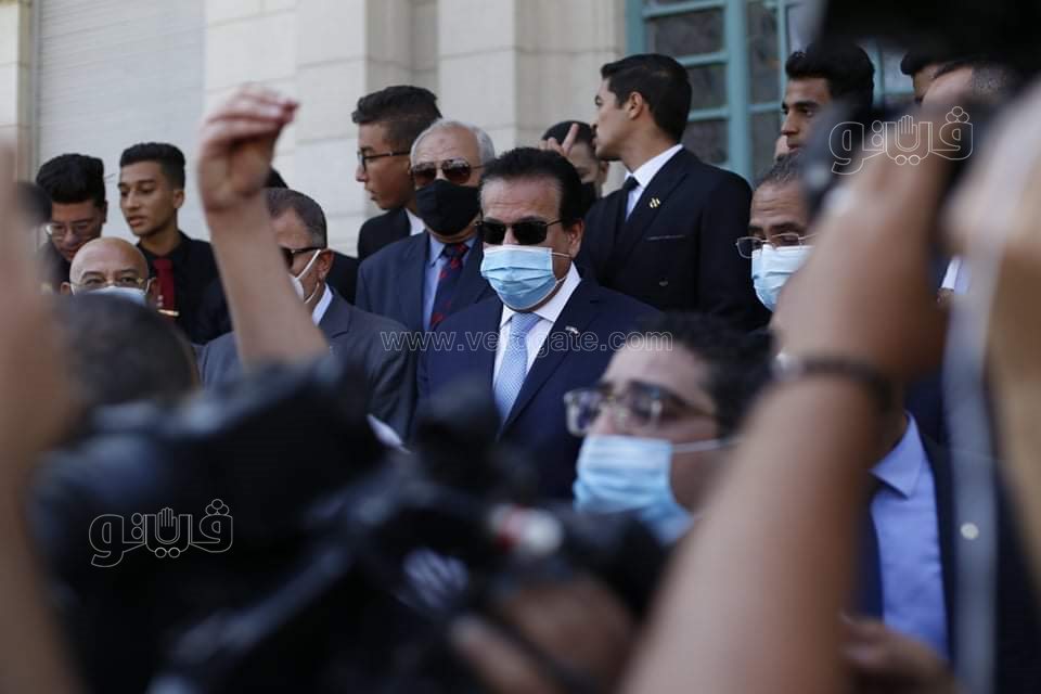 received_594620351738682