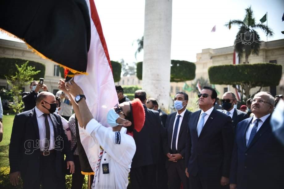وزير التعليم العالي يتفقد جامعة القاهرة في أول أيام العام الدراسي الجديد (25)