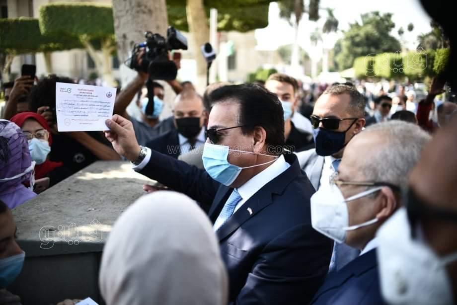 وزير التعليم العالي يتفقد جامعة القاهرة في أول أيام العام الدراسي الجديد (35)