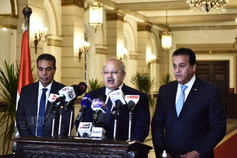 وزير التعليم العالي يتفقد جامعة القاهرة في أول أيام العام الدراسي الجديد (39)