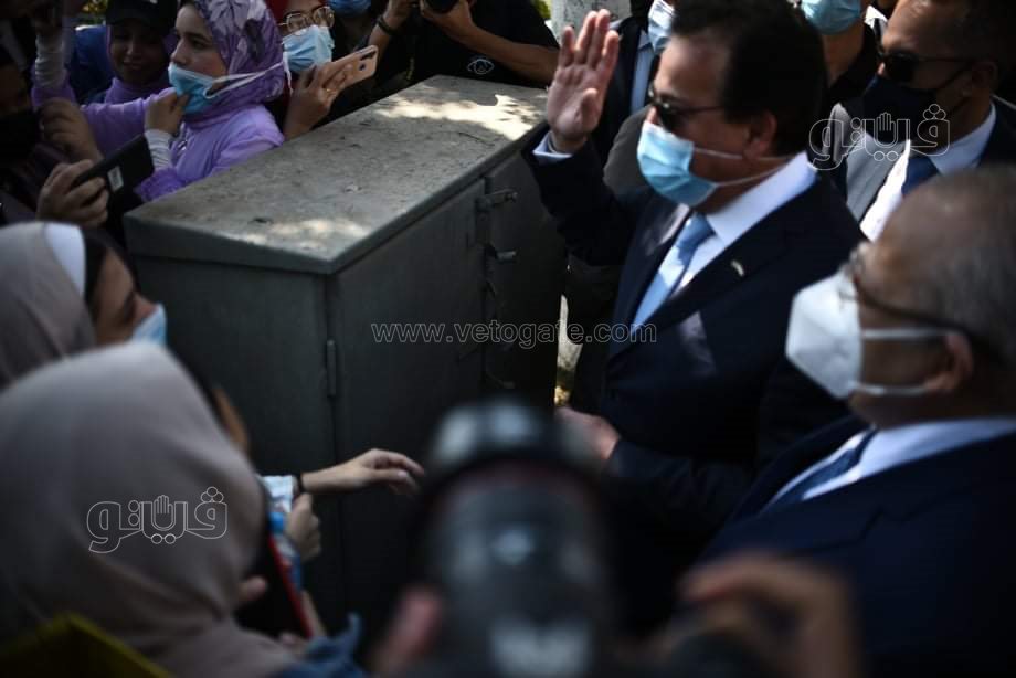 وزير التعليم العالي يتفقد جامعة القاهرة في أول أيام العام الدراسي الجديد (42)