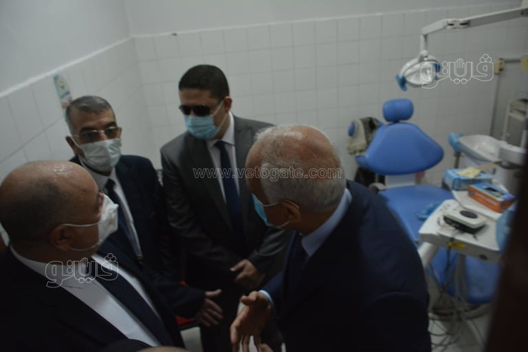 محافظ الجيزة يتفقد العيادات الطبية في مدرسة السعيدية بأول أيام الدراسة (9)