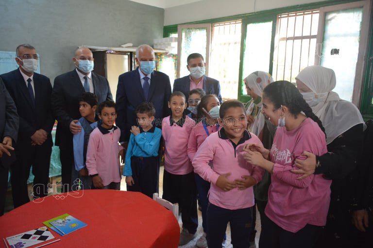 ضحكتهم تخطف القلب..  طلاب ذوي الاحتياجات الخاصة في أول أيام الدراسة 3