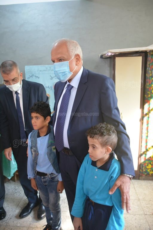 ضحكتهم تخطف القلب..  طلاب ذوي الاحتياجات الخاصة في أول أيام الدراسة 5