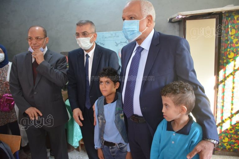 ضحكتهم تخطف القلب..  طلاب ذوي الاحتياجات الخاصة في أول أيام الدراسة 10