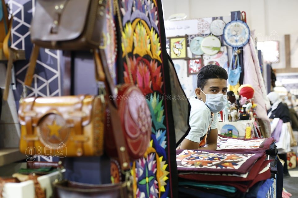 إقبال المواطنين على معرض تراثنا (10)