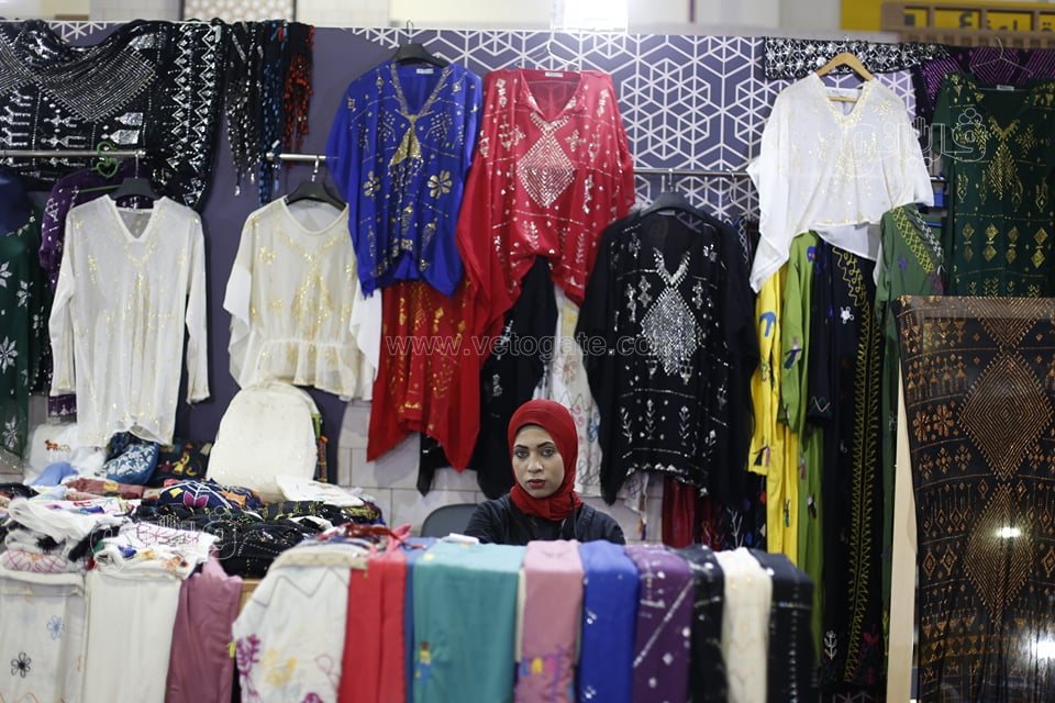 إقبال المواطنين على معرض تراثنا (17)