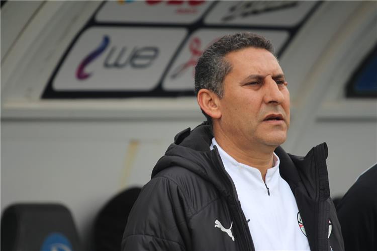 حسين عبد اللطيف المدير الفني لمنتخب 2009، فيتو