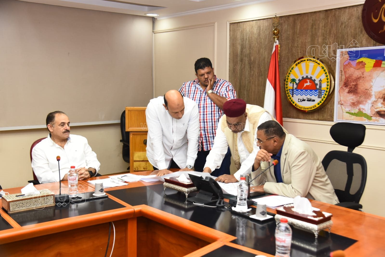 محافظ مطروح يتابع تنفيذ مشروعات البنية التحتية (5)