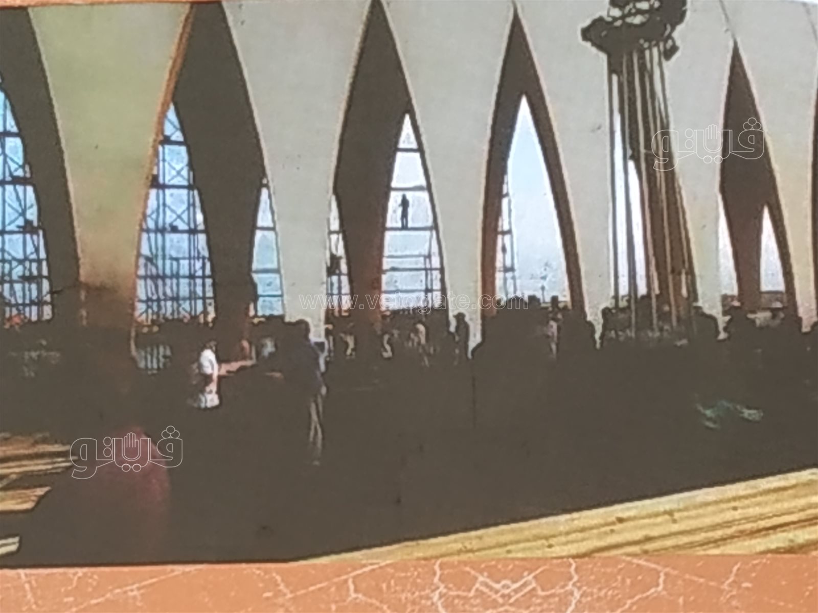 إزالة الجزء المحترق من مسرح بلازا بمهرجان الجونة (5)