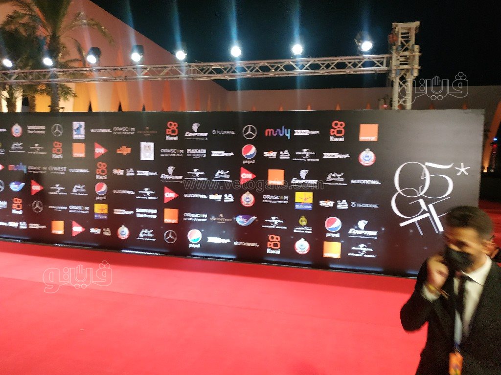  أول صور لـريد كاربت مهرجان الجونة السينمائي في دورته الخامسة  (6)