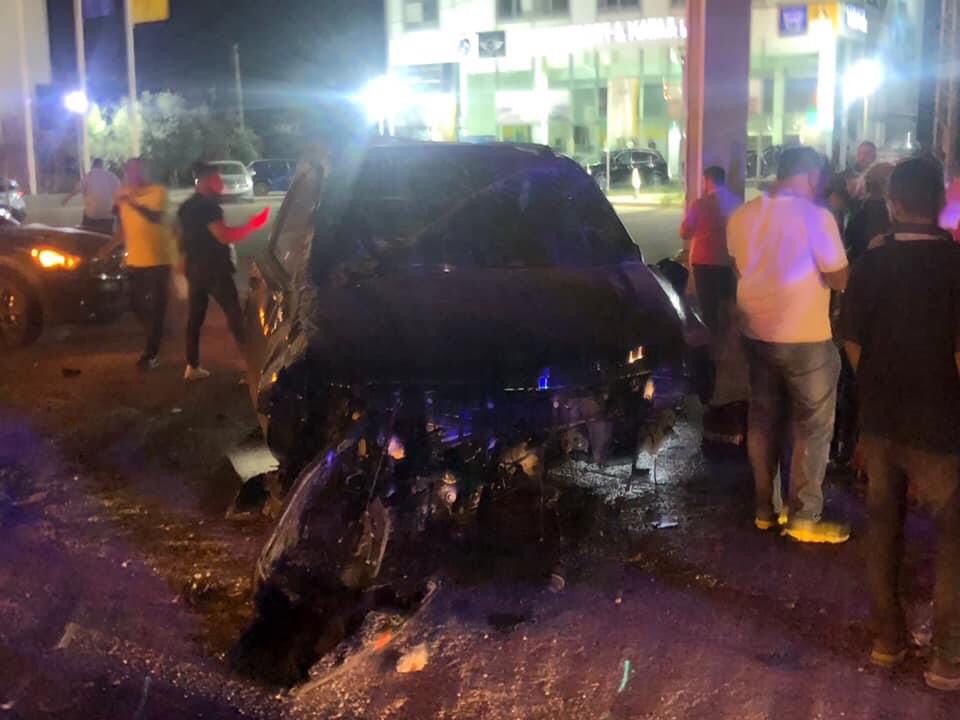 سيارة وائل كافوري بعد تهشمها