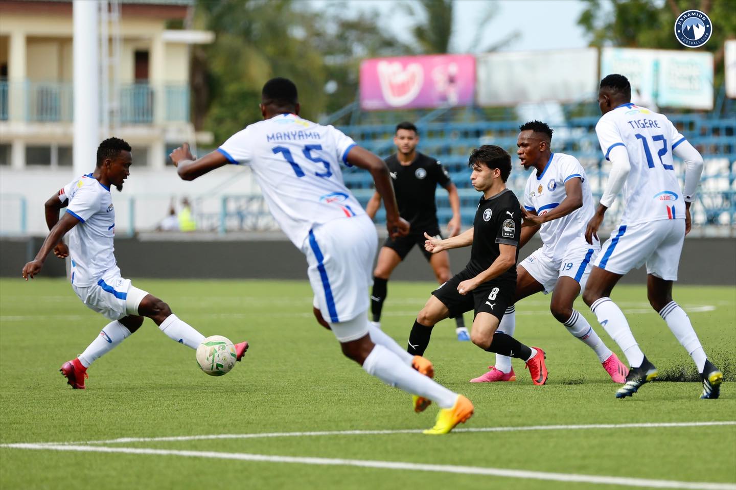 بيراميدز وعزام التنزاني (5)