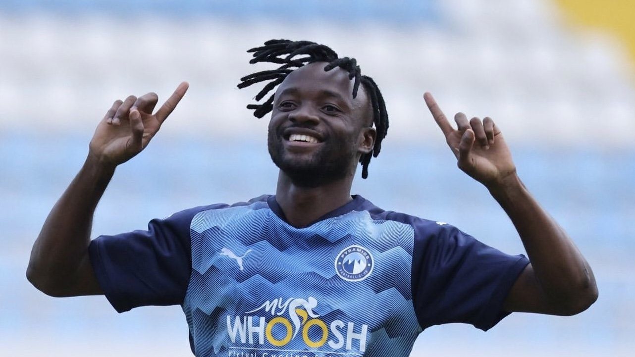 فيستون ماييلي، فيتو 