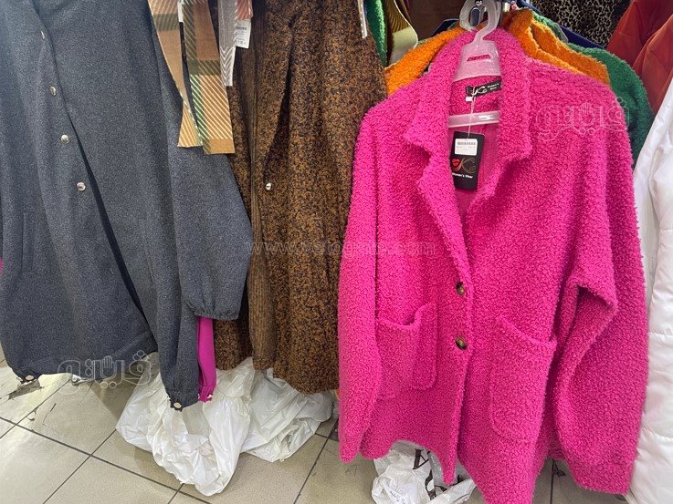 إقبال على شراء الملابس الشتوي مع احتفالات عيد الميلاد (16)