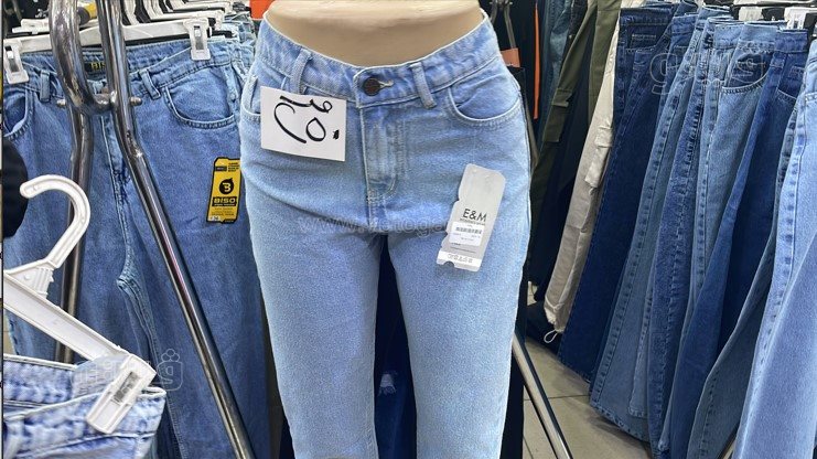 إقبال على شراء الملابس الشتوي مع احتفالات عيد الميلاد (19)