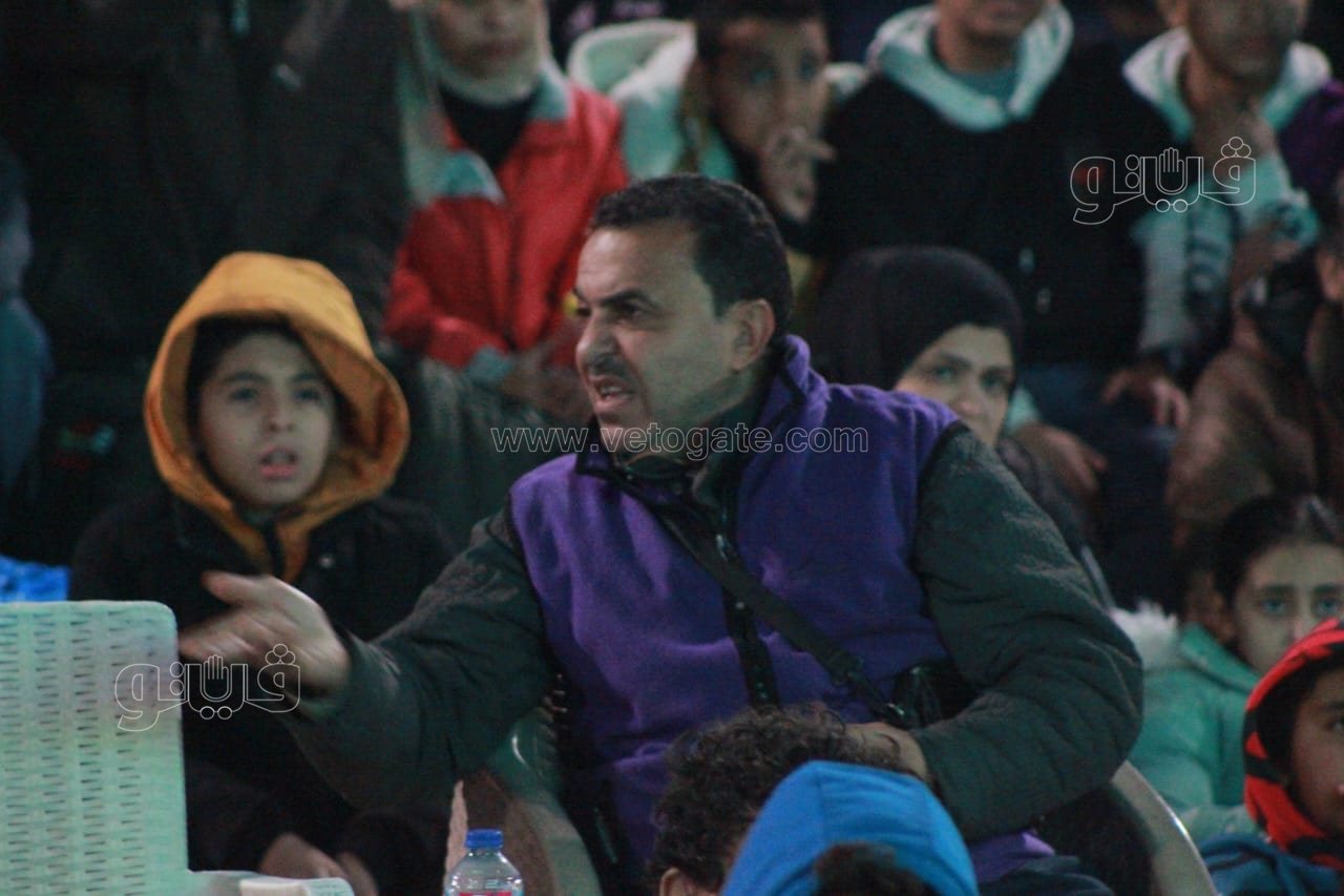 رد فعل جمهور المنتخب بعد إهدار أهداف أمام الكونغو (1)