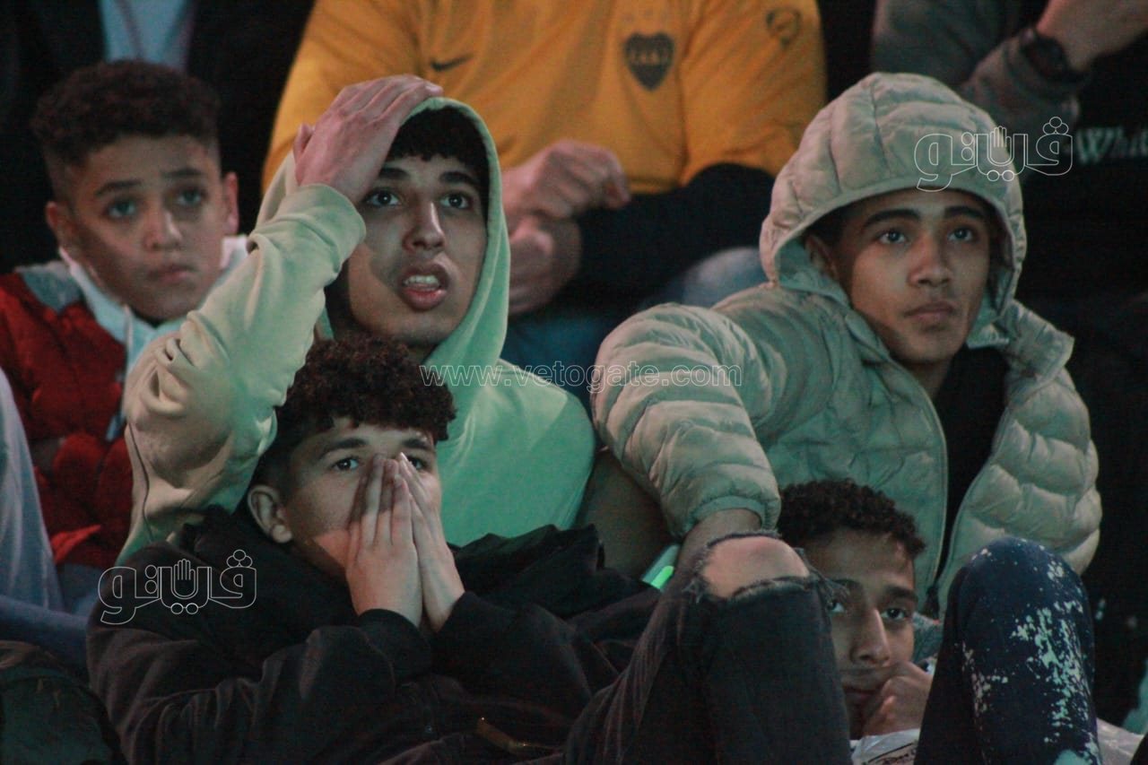 رد فعل جمهور المنتخب بعد إهدار أهداف أمام الكونغو (10)