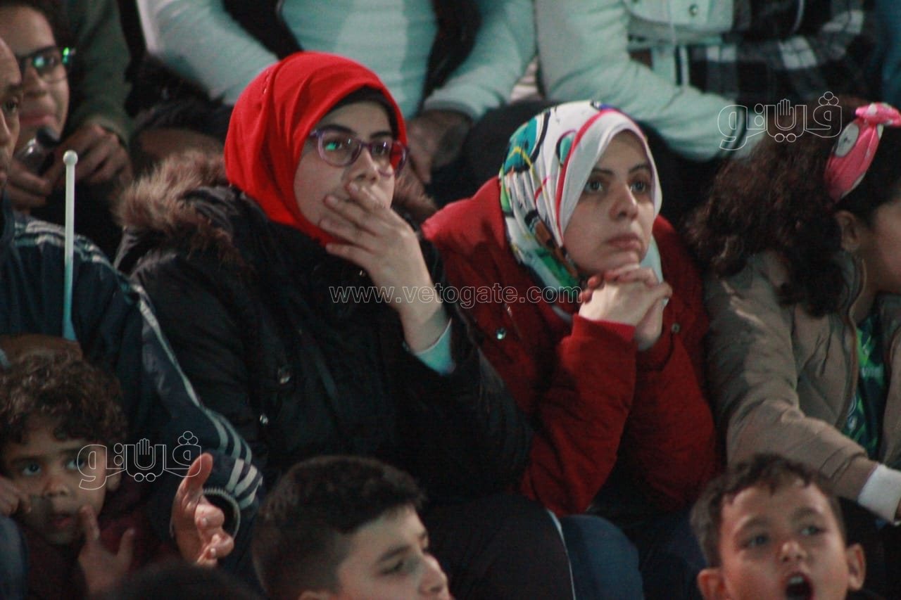 رد فعل جمهور المنتخب بعد إهدار أهداف أمام الكونغو (13)