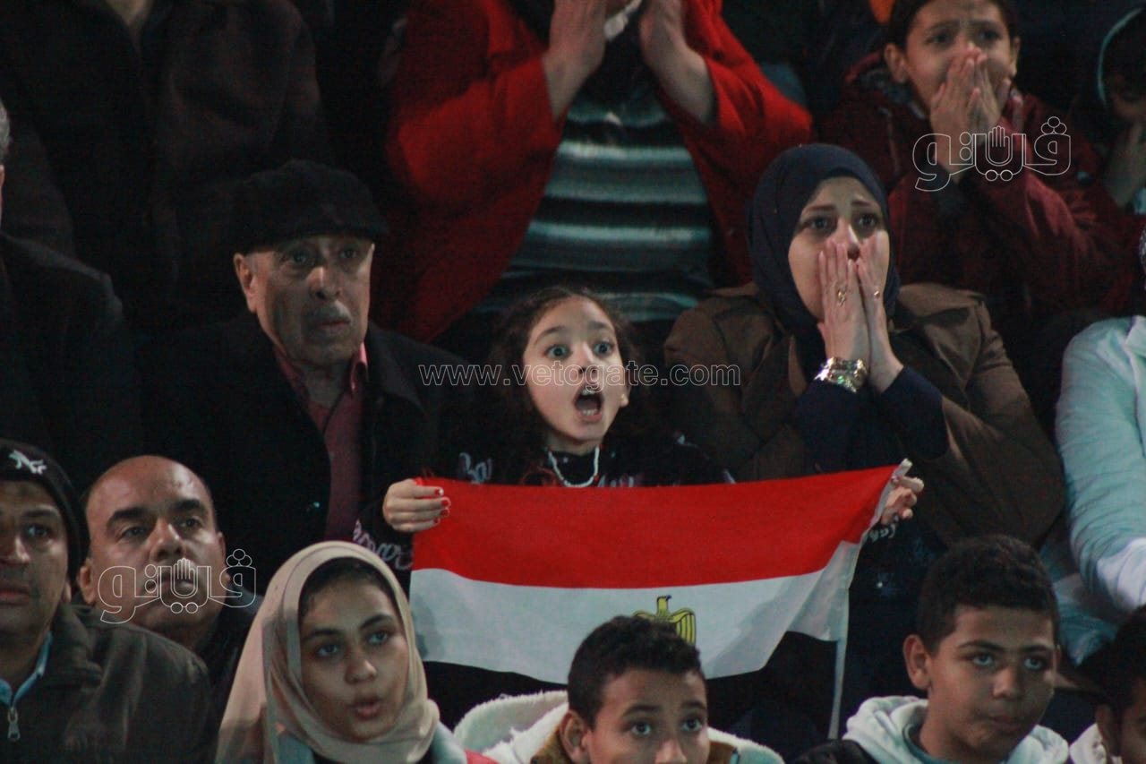 رد فعل جمهور المنتخب بعد إهدار أهداف أمام الكونغو (22)