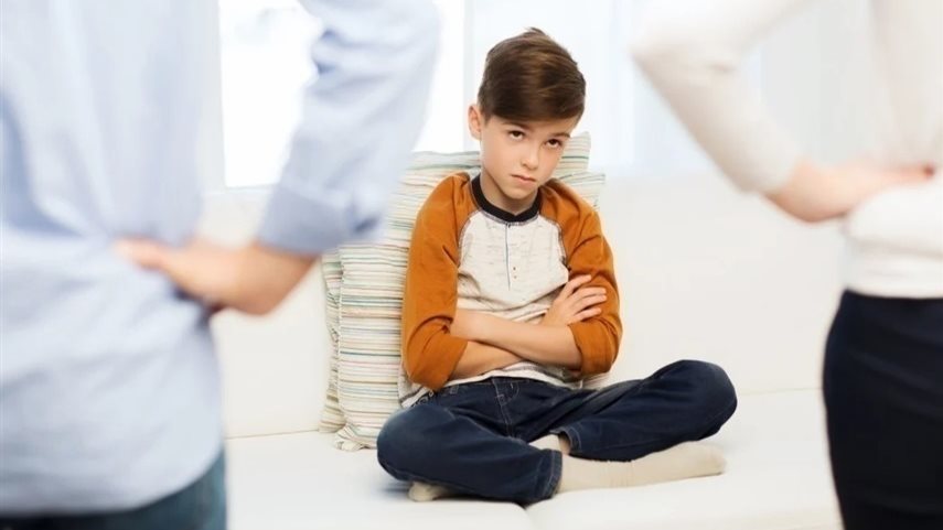 الكذب والإشاعات بين الناس، فيتو