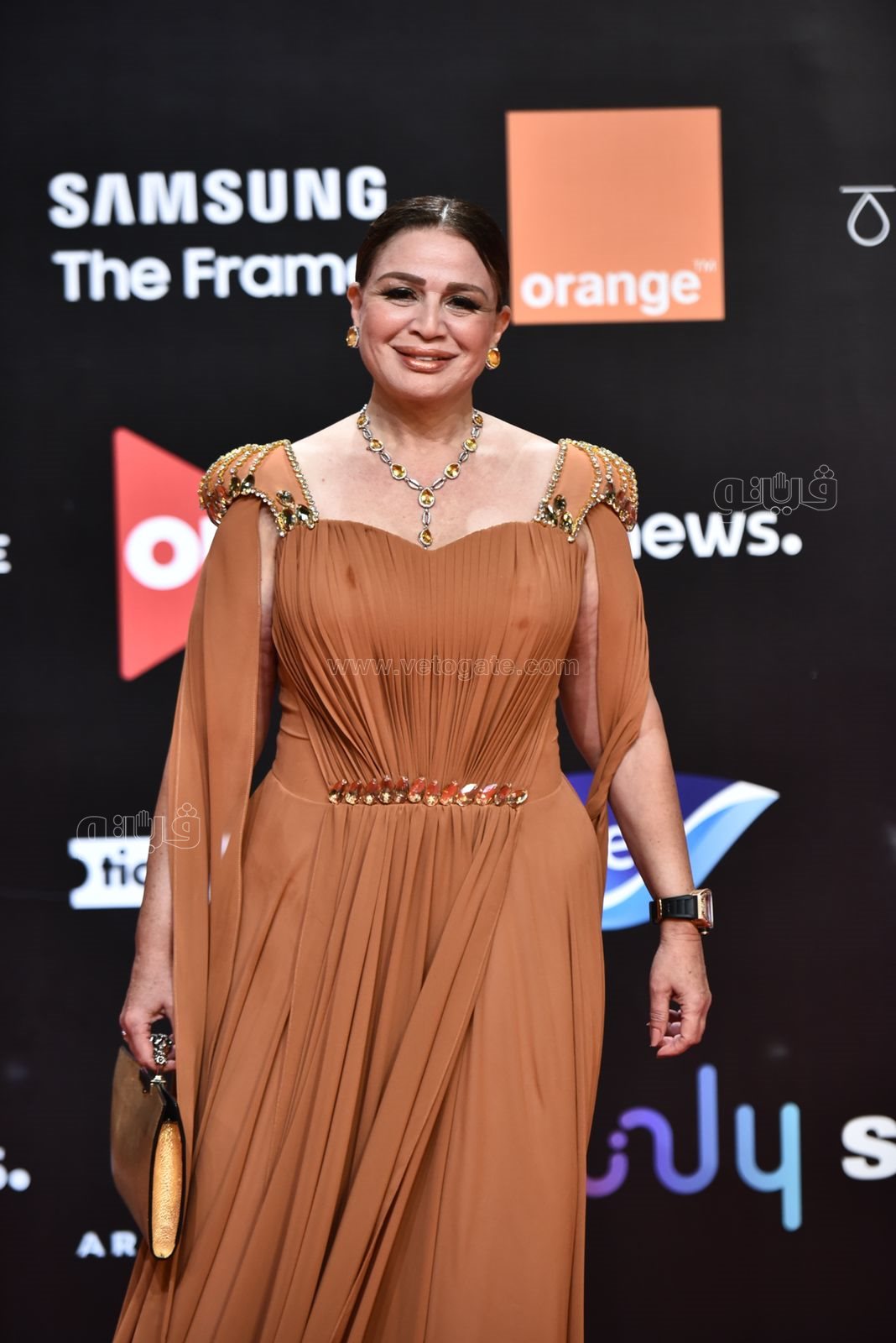 أجمل إطلالات الفنانات (12)