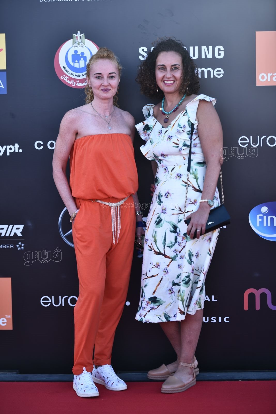 بدء توافد نجوم الفن علي ريد كاربت (5)