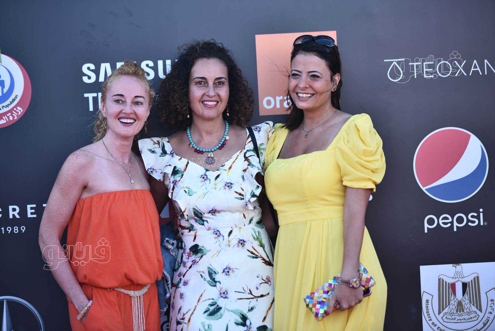 بدء توافد نجوم الفن علي ريد كاربت (6)